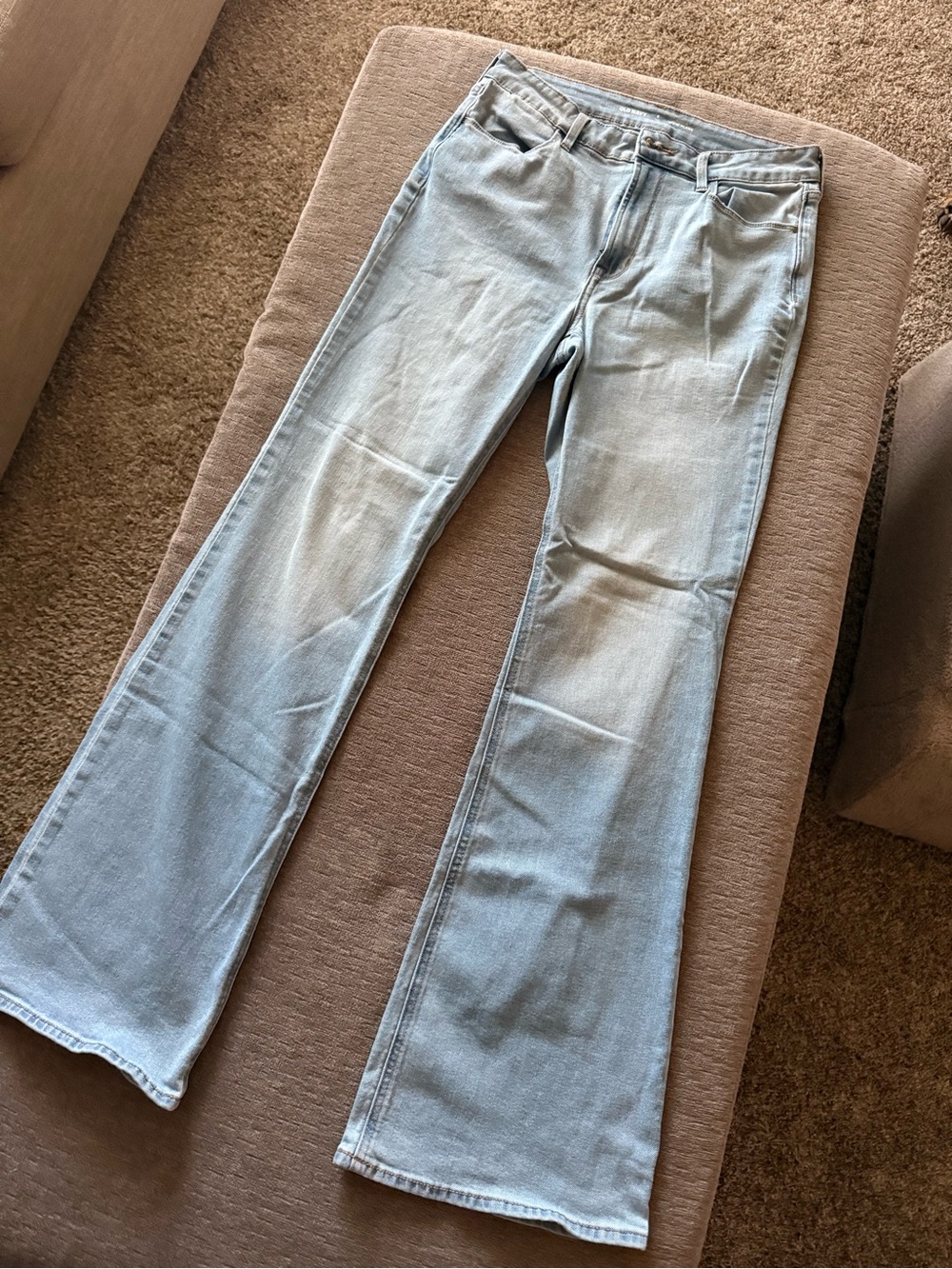 Old Navy Light Blue Wow High-Rise Flare Jeans (8 Tall)